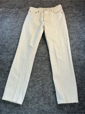 Levi’s Classic Straight Fit White Jeans Size 32
